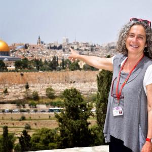 Dalia Himelfarb Sztulman - Tour Guide