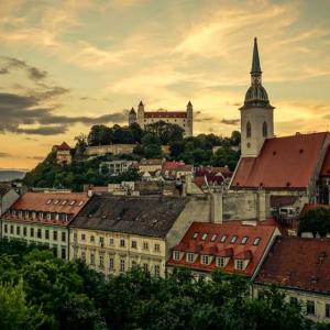 Hella Bratislava - Tour Guide