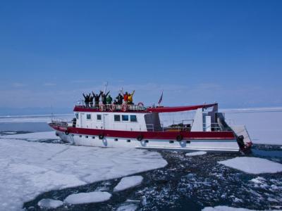 За уходящим льдом Байкала-2017