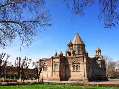 Echmiadzin (Hripsime, Gayane, Mother Cathedral, Museum "Treasures of Echmiadzin"), Zvartnots