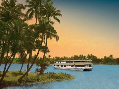 Kerala Backwaters - Luxury Cruise